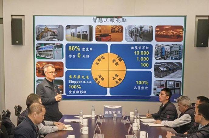 臻鼎集團總經理簡禎富指出，透過人員、技術、資源及智慧製造四大維度評鑑，建構「One ZDT」管理體系，對標半導體產業國際標準，提升卓越製造能力。臻鼎集團圖片